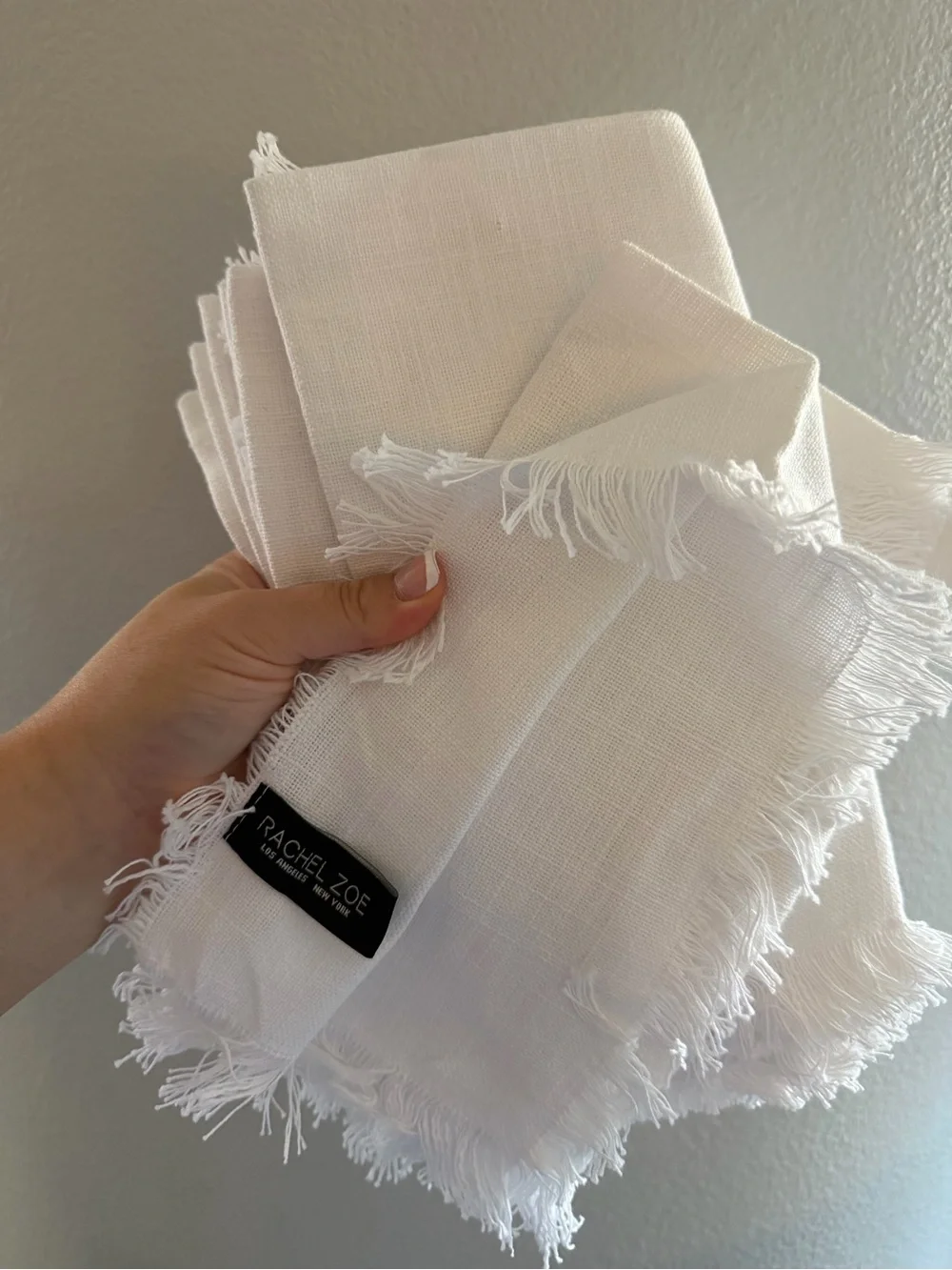 Rachel Zoe White Linen Napkins (7)